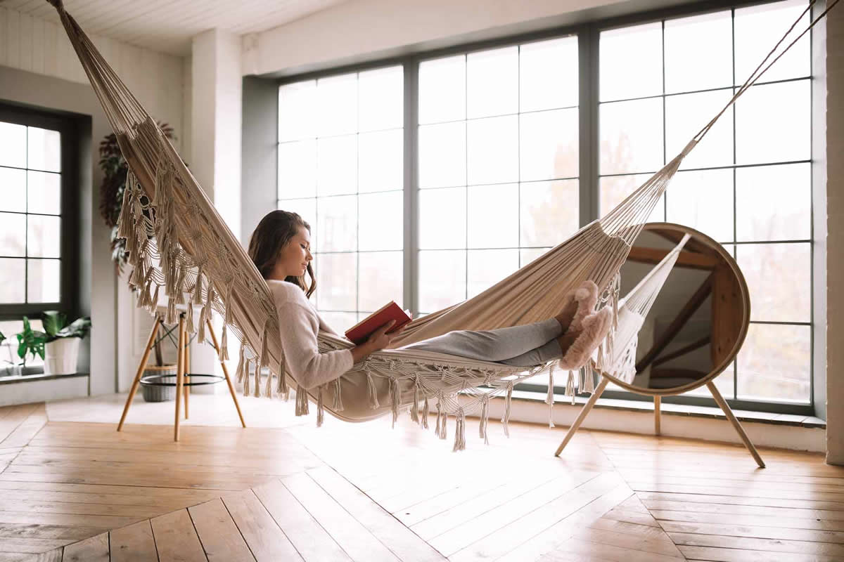 How to Suspend a Hammock Inside Your Apartment