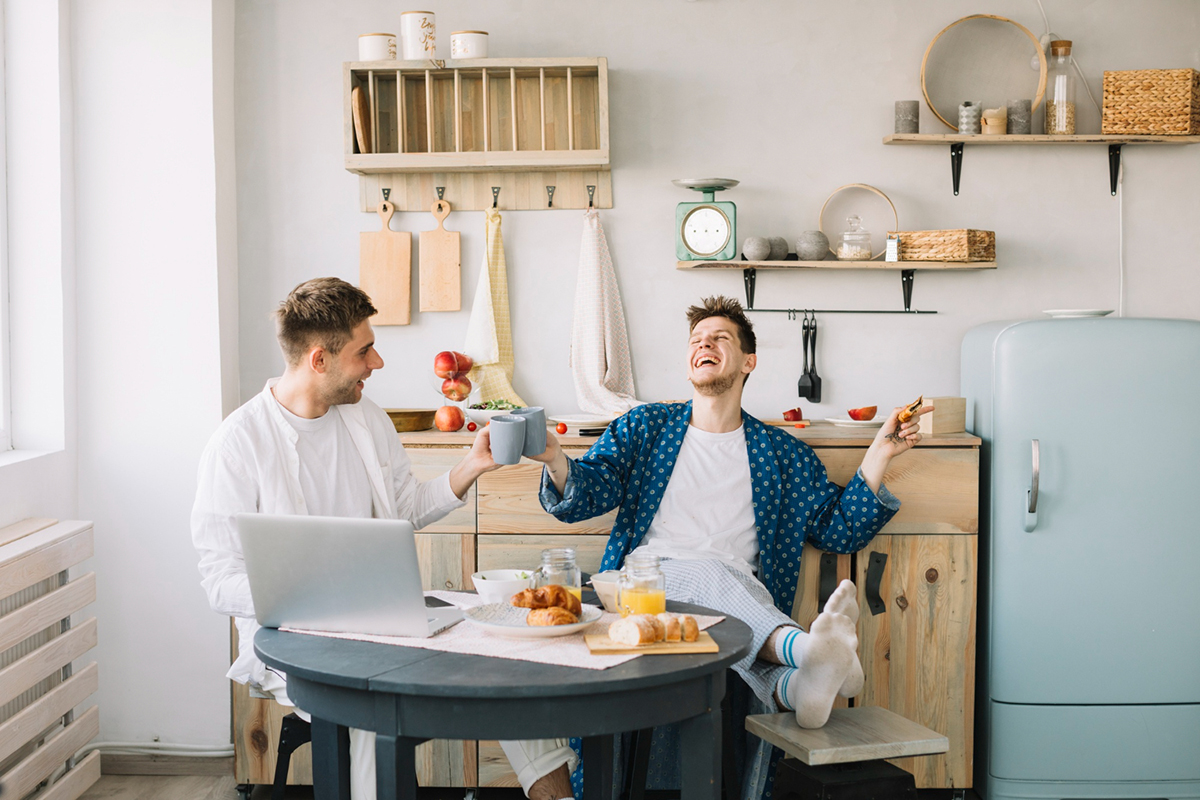 The Pros and Cons of Having a Roommate