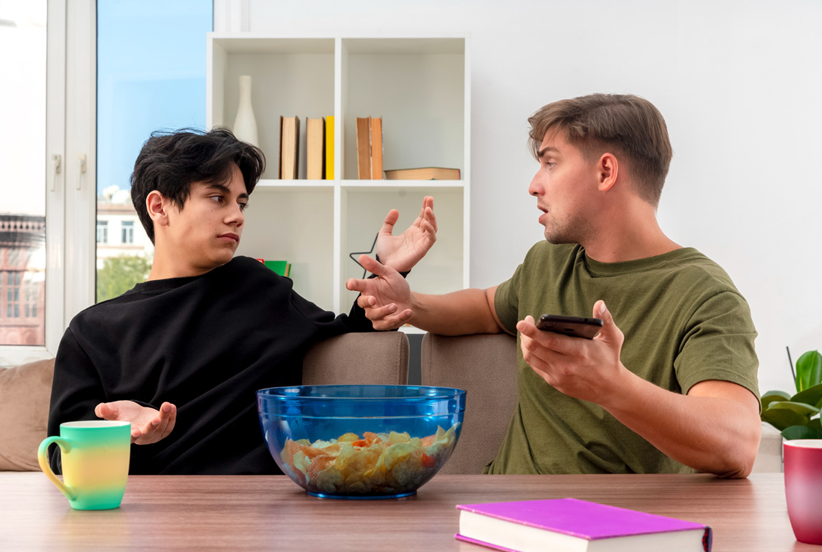 Roommate Disagreements and How to Meet Halfway