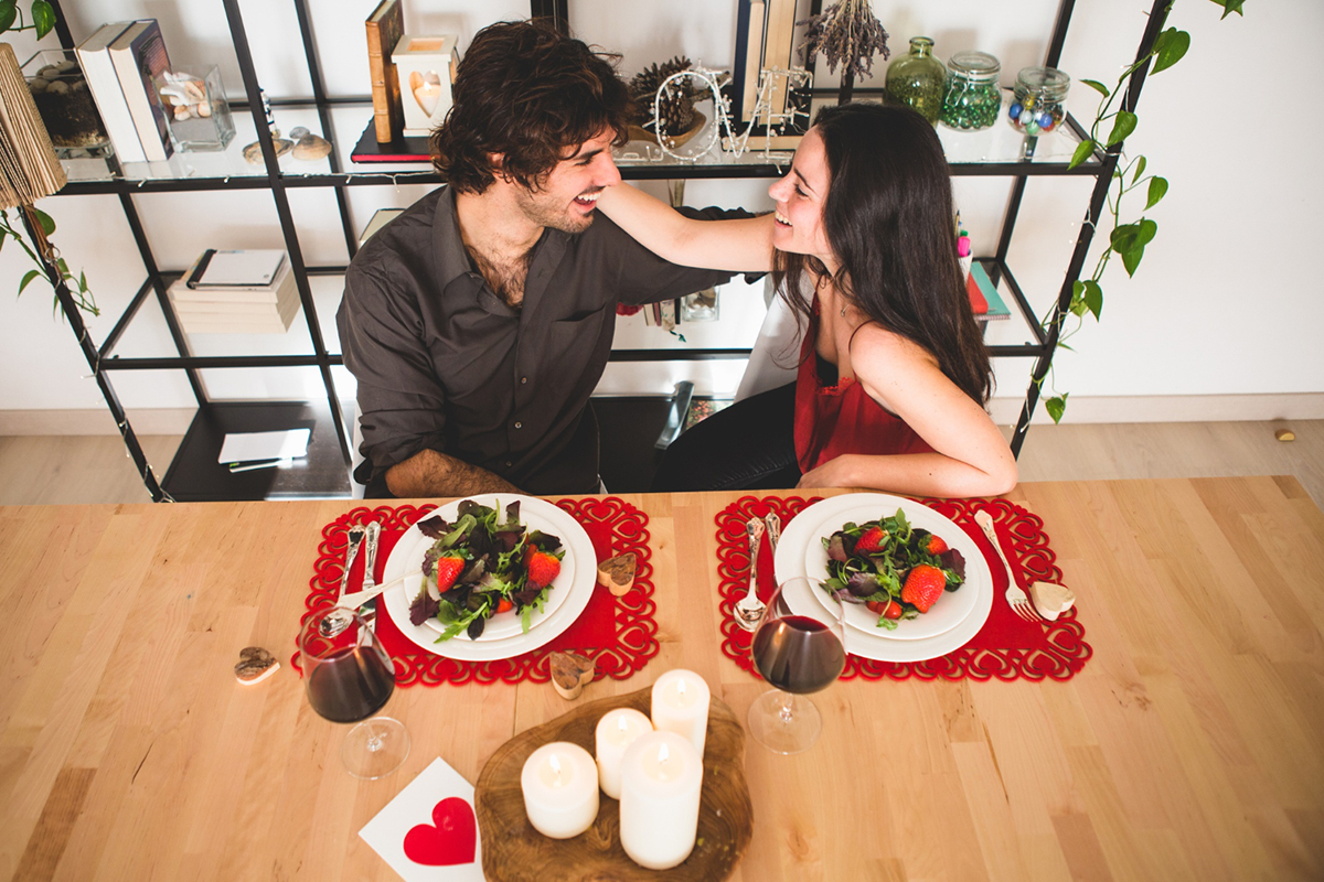 7 Fun Date Ideas at Home to Spice Up Your Love Life