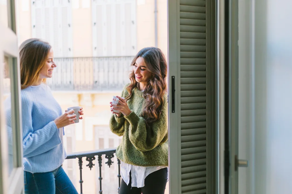 How to Introduce Yourself to New Apartment Neighbors